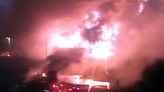 Dramático choque que acabó en llamas podría mantener cerrada la I-95 en CT por “tiempo significativo”