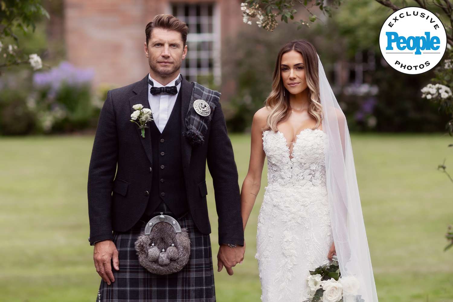 Jana Kramer Marries Allan Russell in Scotland Wedding: See the Castle, Kilts and Tartan Ribbon Cake! (Exclusive Photos)