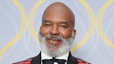 David Alan Grier Joins NBC Comedy Pilot Opposite Wendi McLendon-Covey