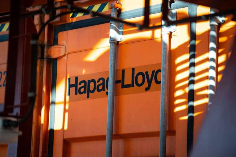 German shipping giant Hapag-Lloyd expects strong 2024 performance