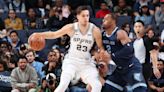 Spurs' Collins has torn labrum, to have surgery