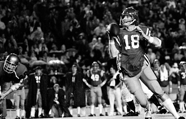 Remembering QB Archie Manning's Ole Miss Career on His 75th Birthday