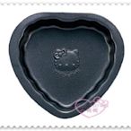 ♥小花花日本精品♥Hello Kitty 耐高溫 實用 超方便製冰/布丁/蛋糕模具 愛心型烤盤 11006701