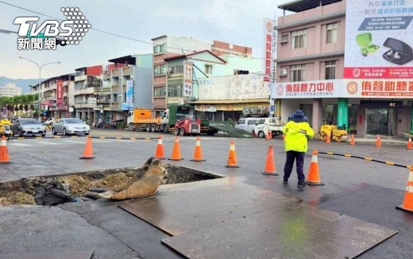 南投市管線搶修10里停水 水公司重車輾壓導致 無關地震