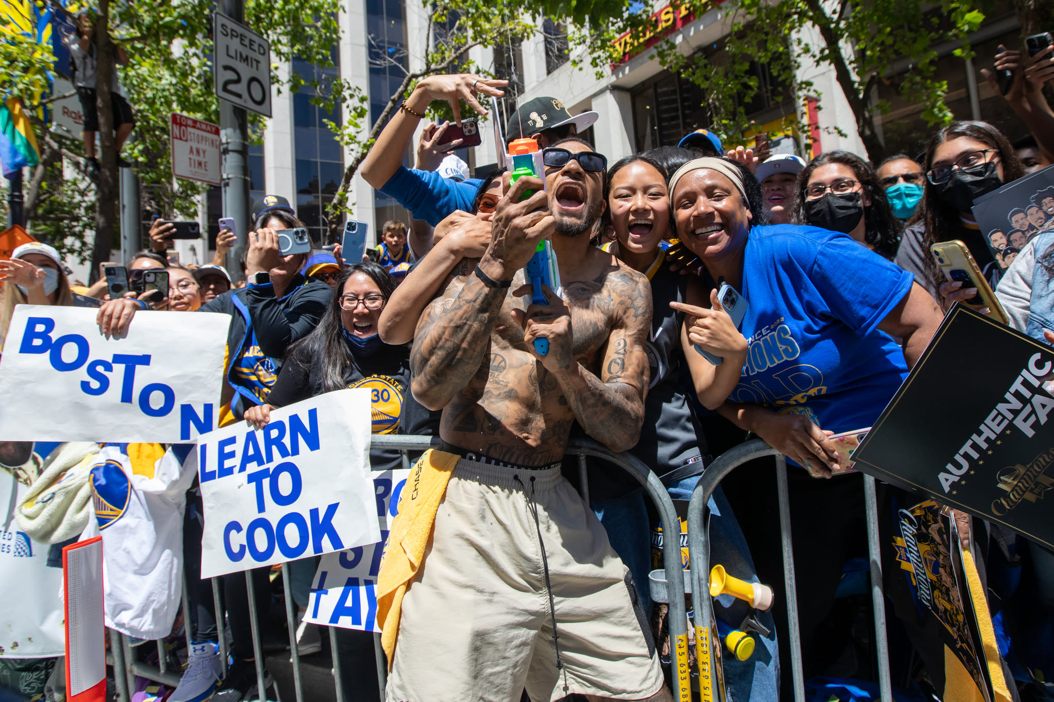 Gary Payton II reportedly chooses to stay with Warriors