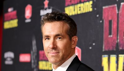 Ryan Reynolds cree que Jon Favreau es 'uno de los grandes' del cine