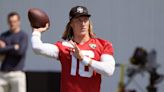 Cartersville High grad Trevor Lawrence and the Jaguars agree to a 5-year, $275M contract extension