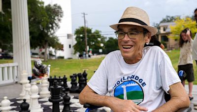 Former Austin City Council member, urbanist champion Chris Riley, 60, dies