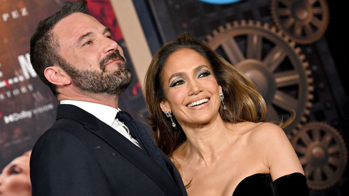 ...Wild (And Intriguing) Theory About Why The Press Has Been Saturated With Ben Affleck And JLo Split News