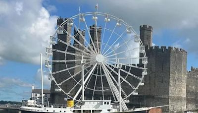 'Eyesore' ferris wheel is back in ancient Welsh town and people are not happy