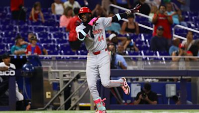 Cincinnati Reds Score Seven Runs in 10th Inning, Beat Marlins 10-4