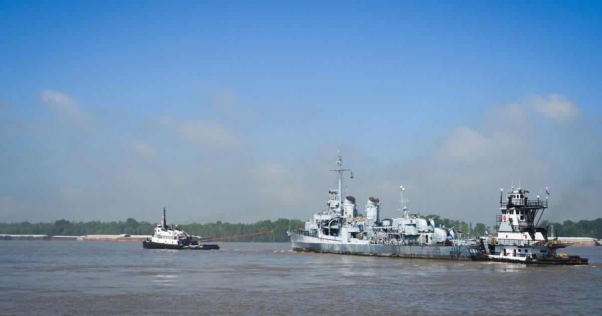 'Nature was in charge': USS Kidd again cruises down the Mississippi, from Baton Rouge to Houma