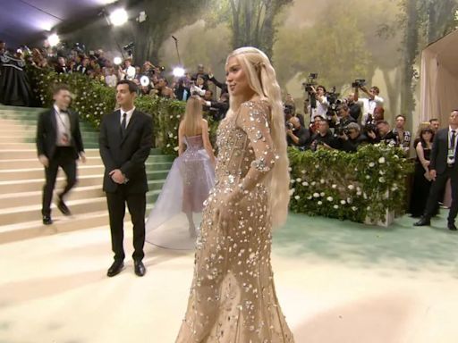 Así impresionó Karol G en la MET Gala 2024: este fue el costoso vestido que lució