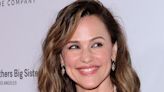 Jennifer Garner just went completely makeup-free, proving she really is 13 Going On 30