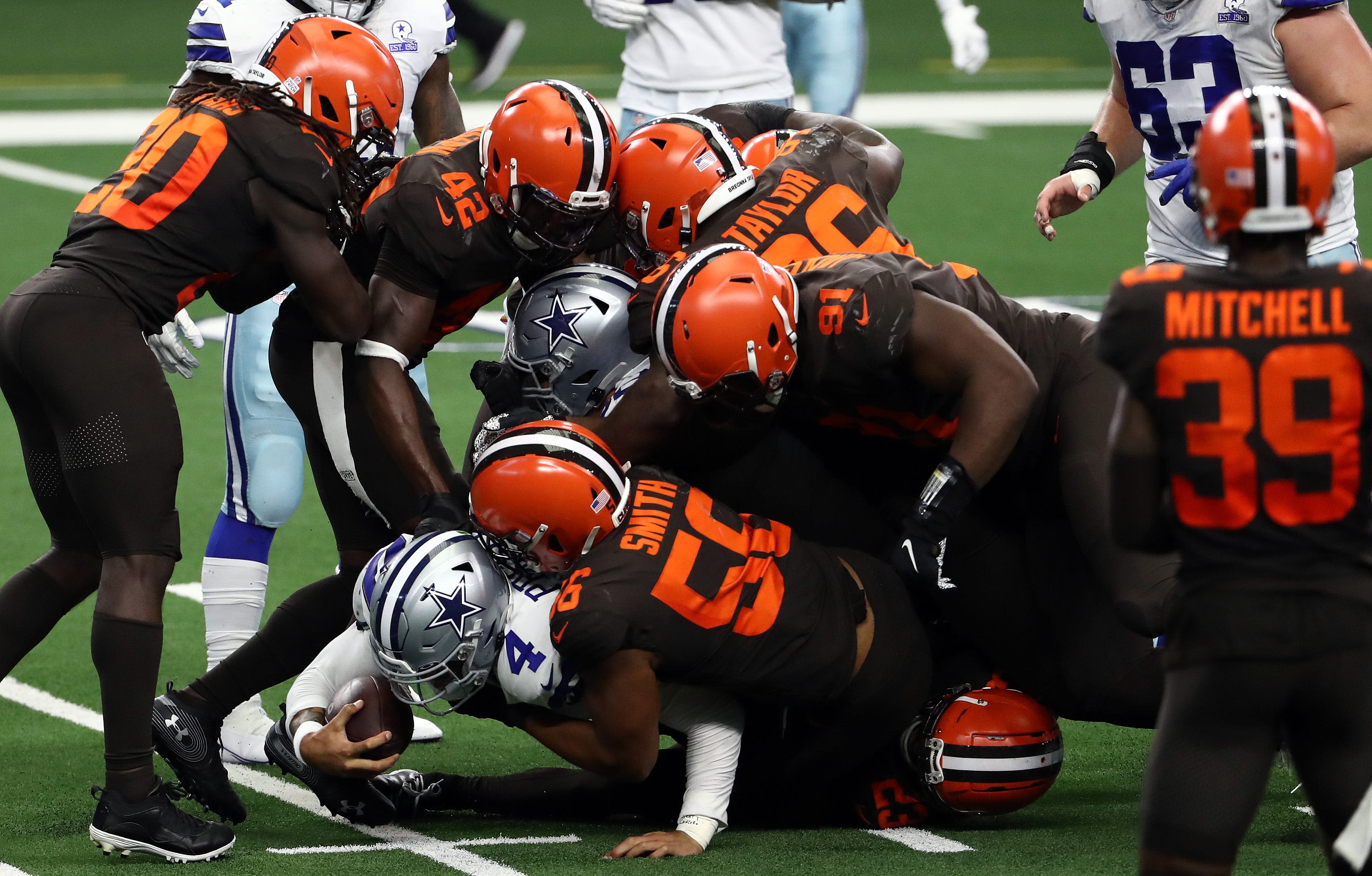 What channel is Dallas vs. Cleveland on today? Time, TV schedule for Week 1 game