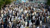 Pak govt to release 35 detained members of Jamaat-i-Islami to persuade it to end protest against rising taxes
