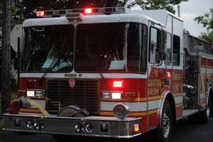 Firefighters battle early morning house fire in Dayton