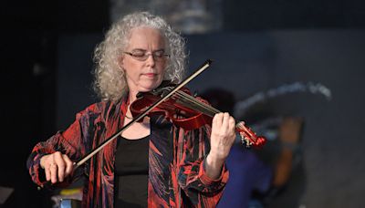 Violinist who played with David Bowie, Trey Anastasio to perform in Newtown in May