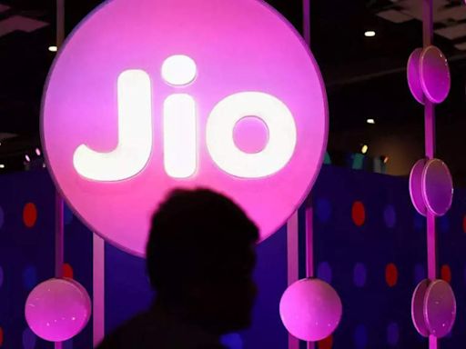 Reliance Jio unveils JioTranslate and JioSafe in India: Here's how they work | - Times of India