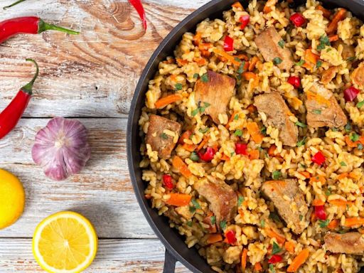 Jamie Oliver's 'humble' chicken and chorizo paella cooks in under an hour