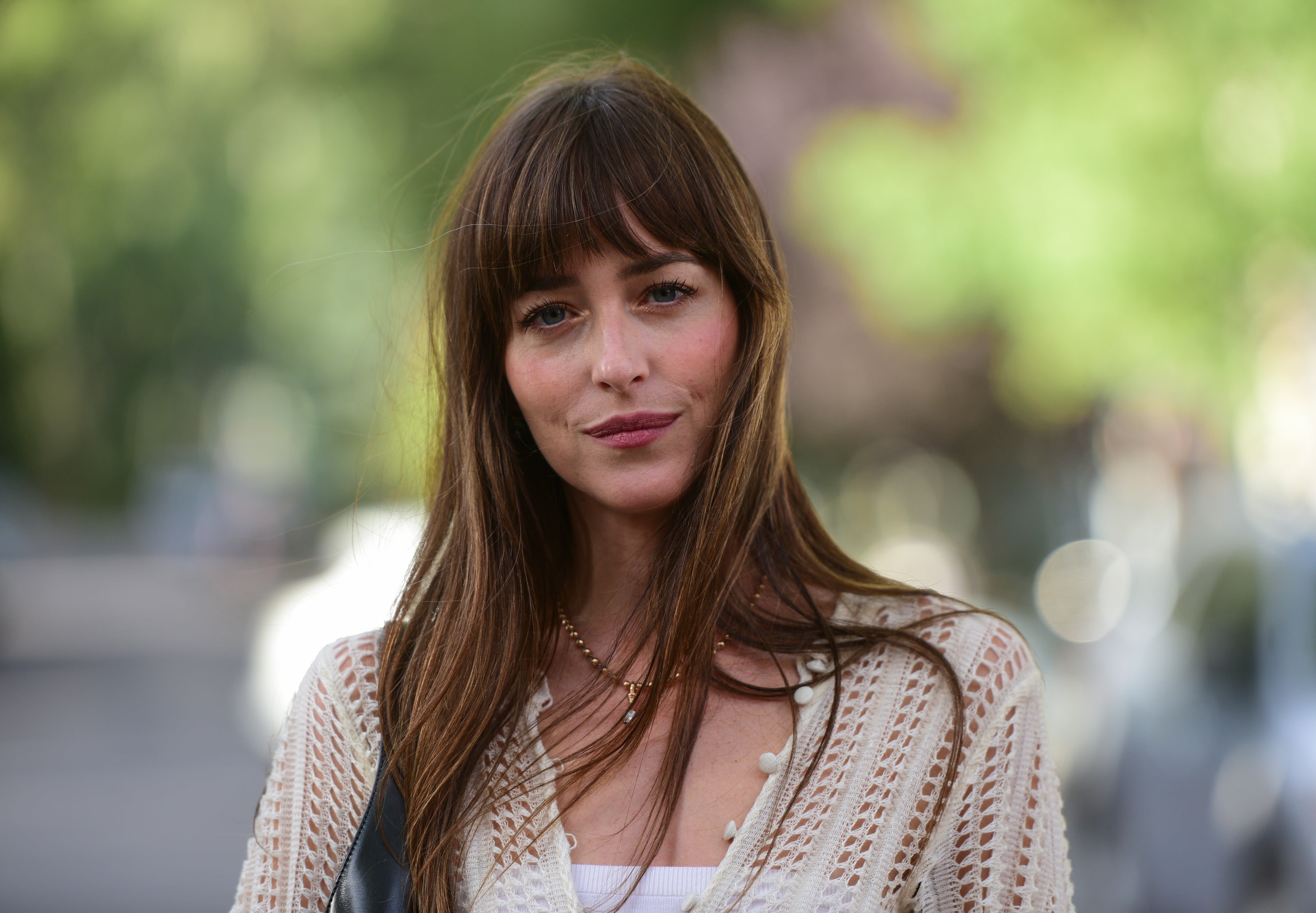 Dakota Johnson Proves Workout Normcore ’Fits Are Very Much Back On