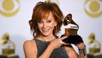 Reba McEntire knows the drill as ACM host, but young talent has her in awe