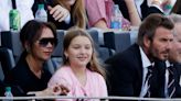 Harper Beckham cree que las minifaldas de su madre Victoria de la época de las Spice Girls eran inaceptables