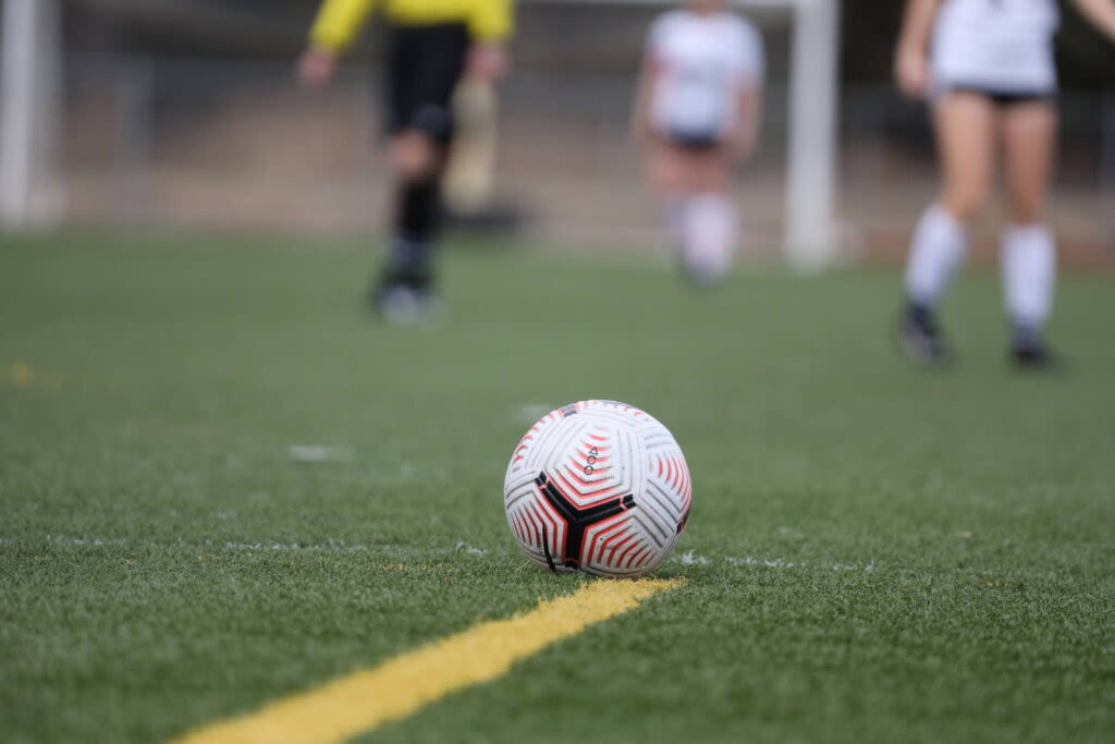 Both JDHS soccer teams advance to state semifinals after decisive wins | Juneau Empire