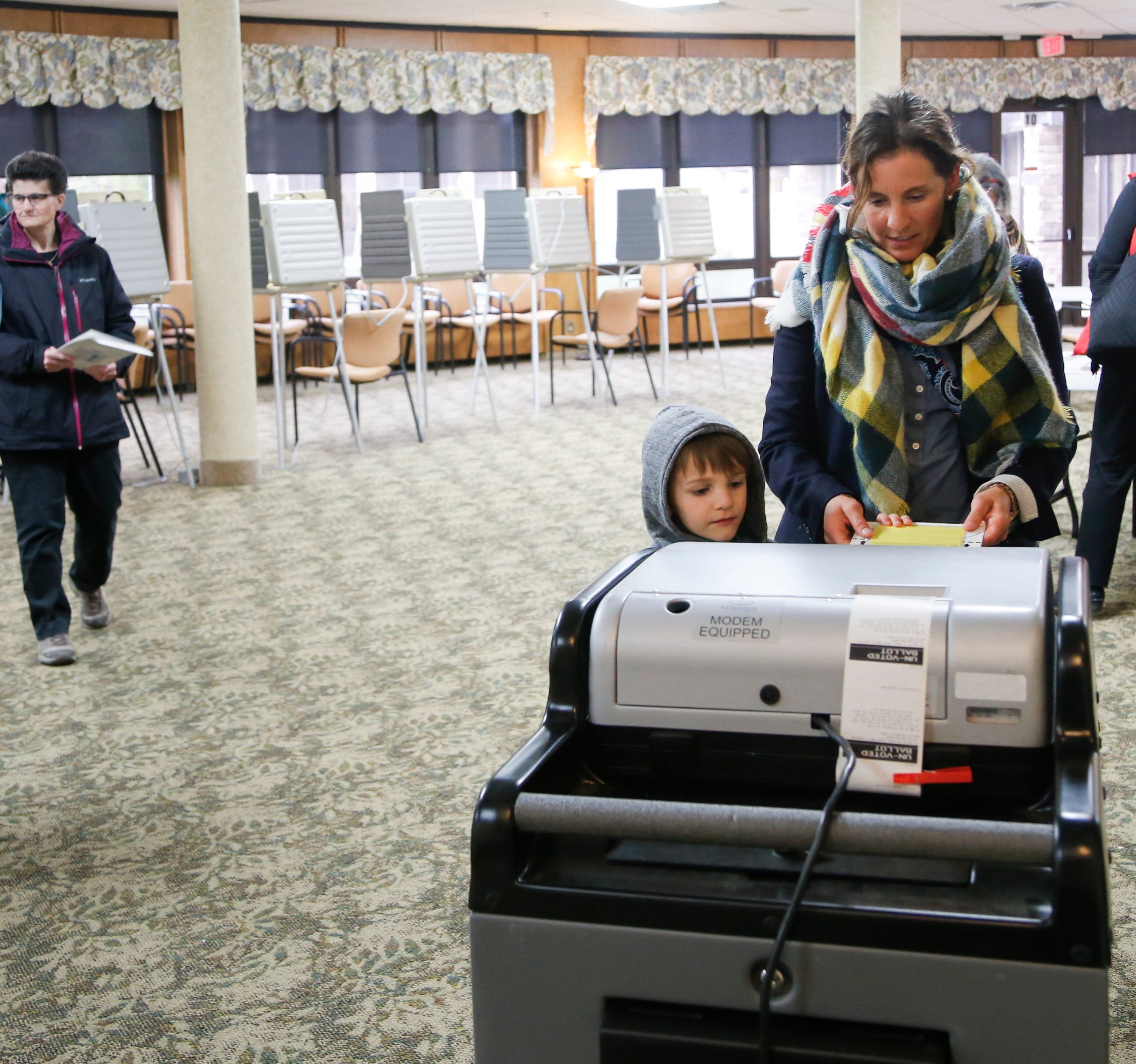 Election 2024: Michigan's early voting and absentee ballots: What to know