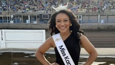 Alexis Smith, coronada como Miss Kansas, denunció a su abusador mientras ganaba el oncurso