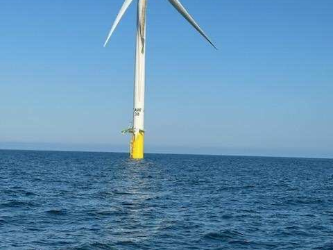 Broken blade parts from Vineyard Wind turbine reaches Cape