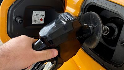 Why are gas prices going up and how can you find the cheapest gas in Florida?