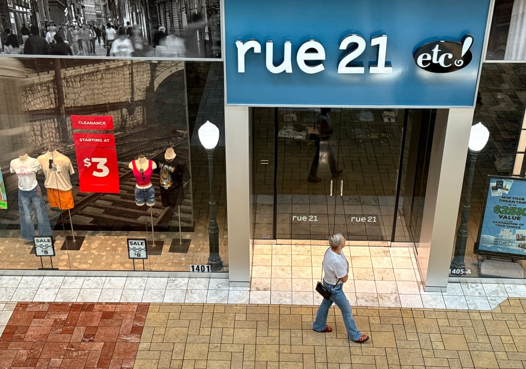 Rue21 clothing chain to close all Chicago-area stores in wake of bankruptcy filing