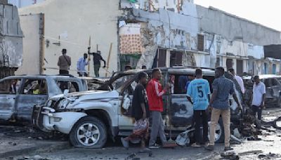 Somalie: au moins neuf morts dans un attentat à la voiture piégée devant un café à Mogadisicio