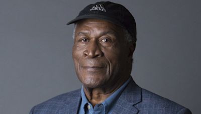 Murió John Amos, el actor que interpretó a Kunta Kinte en Raíces, y su hija aseguró que su hermano le ocultó la noticia