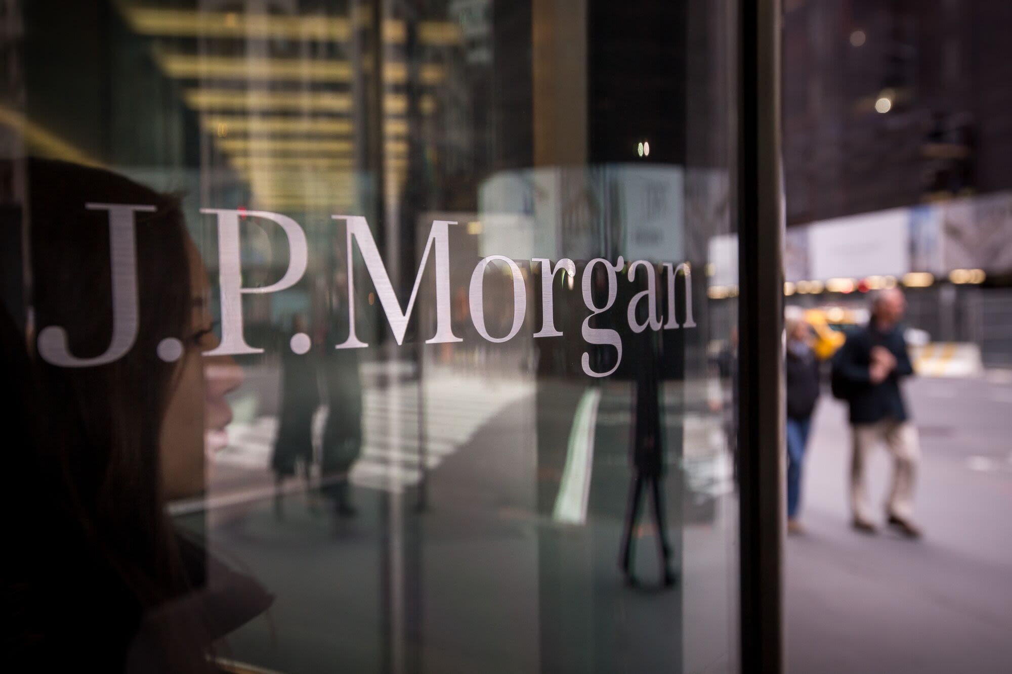 JPMorgan Failed to Monitor Billions of Client Orders, CFTC Says