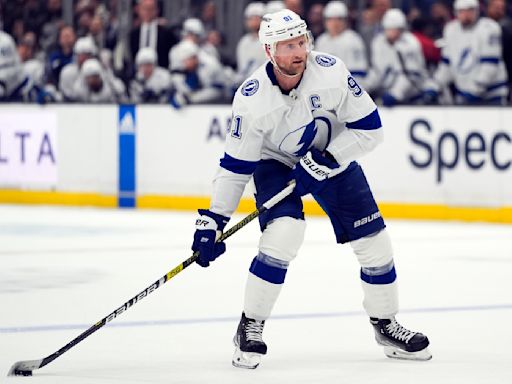 Steven Stamkos remains on course to become a free agent, Lightning GM and agent confirm