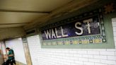 Wall Street fecha quase estável com investidores à espera de dados de inflação dos EUA Por Reuters