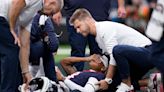 El novato de Texans Dell se fractura el peroné y perderá el resto de la temporada, según fuente AP