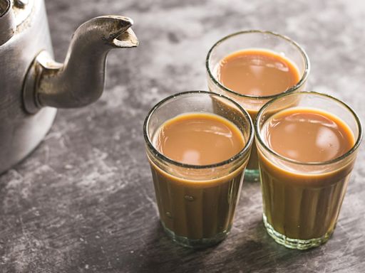 Chai With A Tadka?! This Unique Amritsari Tadke Waali Chai Is A Must-Try For Tea Lovers