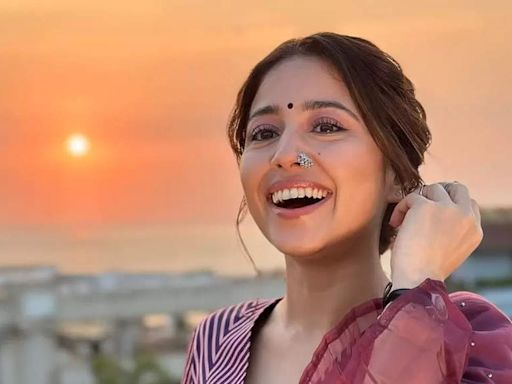 Shweta Tripathi Sharma reveals why she started addressing pay disparity in the industry: ' I was given a smaller vanity van compared to my male co-actors' | Hindi Movie News - Times of India