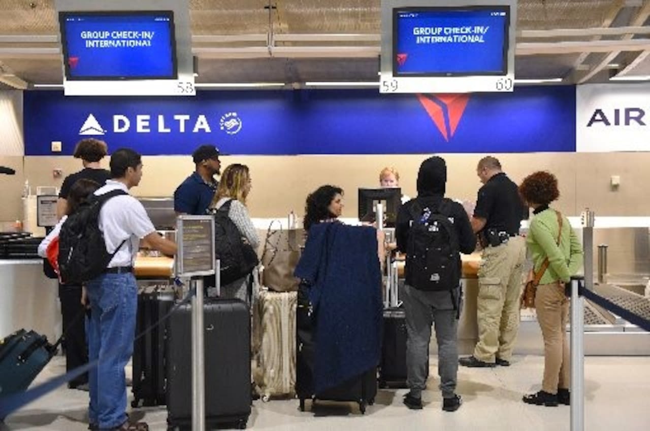 Airlines will soon have to issue automatic refunds if your flight is delayed or bags are lost