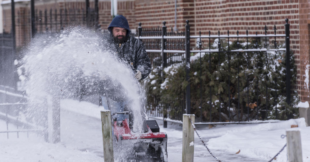 Mayor Brandon Johnson announces plan to test free sidewalk shoveling in four parts of Chicago
