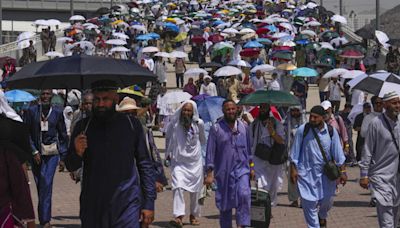 More than 1,300 people pilgrims died during hajj, say Saudi authorities