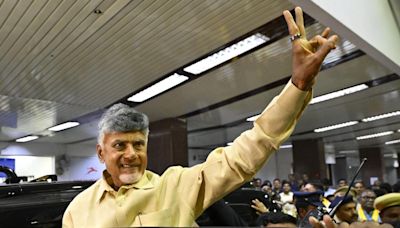 Andhra Pradesh CM Naidu arrives in Hyderabad to a tumultuous welcome