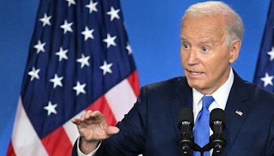 Analysis: Democrats keep piling on as Biden stands firm | CNN Politics