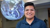 Meteorólogo busca hacer accesible para latinos en EEUU información crítica