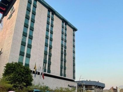 Guadalajara: Cae elevador de un hotel desde el quinto piso