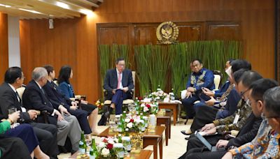 LegCo delegation continues duty visit in Indonesia (with photos)
