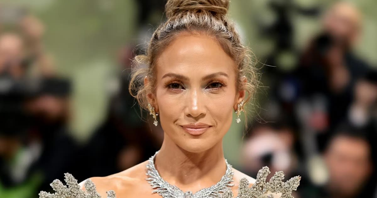 Jennifer Lopez Flaunted Booty In A Glittering Naked Dress At The 2024 Met Gala